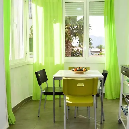 Mira Montgo Las Marinas Apartment *