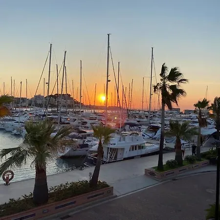 Mira Montgo Las Marinas Apartment *